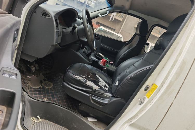 Used Jinbei Express 2019 2.0L Standard Version China VI 1TZS Driver Seat