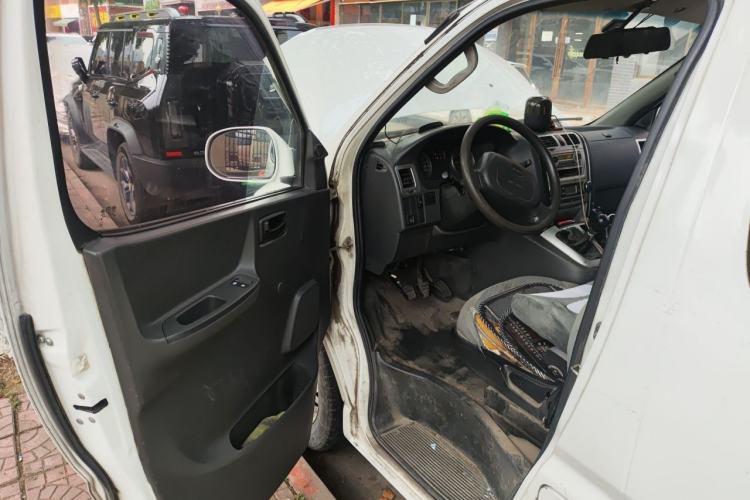 Used Jinbei Express 2019 2.0L Standard Version China VI 1TZS Driver Seat