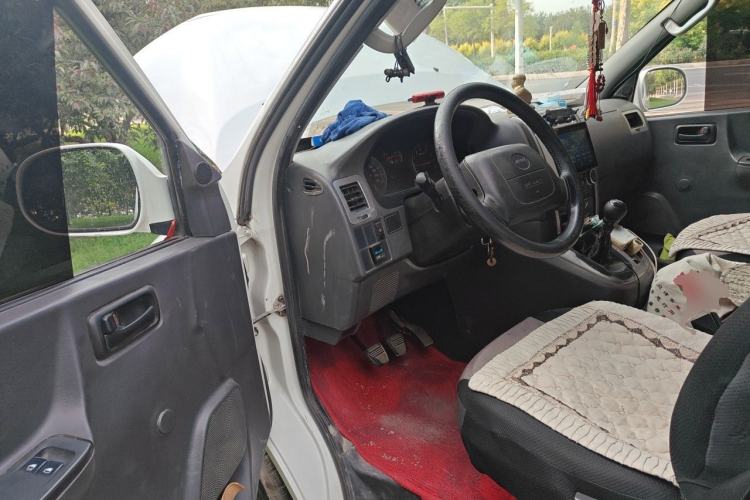 Used Jinbei Express 2019 2.0L Luxury Version China VI 1TZS Driver Seat