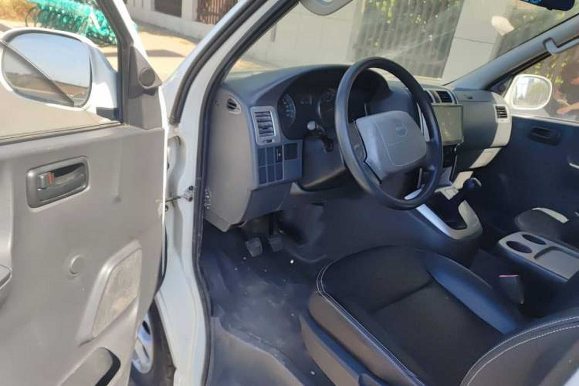 Used Jinbei Express 2019 2.0L Standard Version China VI 1TZS Driver Seat