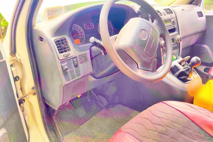 Used Jinbei Express 2019 2.0L Standard Version China VI 1TZS Driver Seat