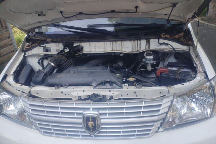 Used Jinbei Express 2019 2.0L Standard Version China VI 1TZS Engine Bay