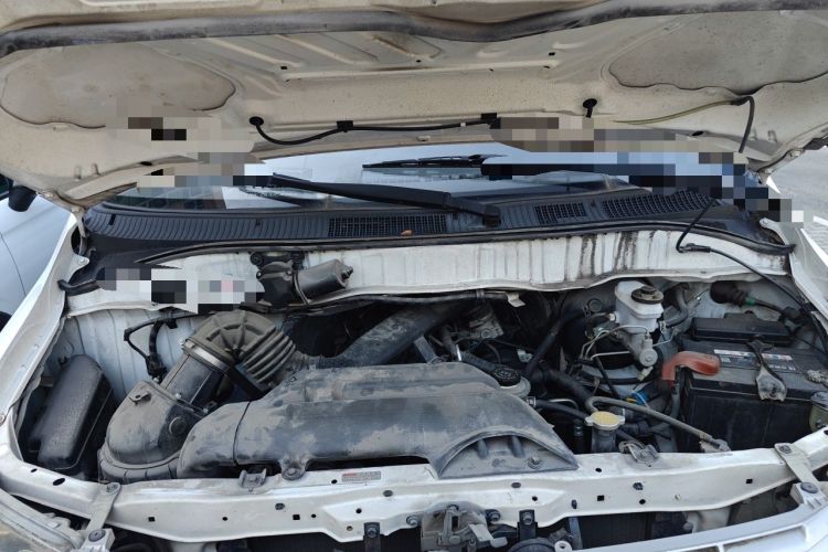 Used Jinbei Express 2019 2.0L Standard Version China VI 1TZS Engine Bay