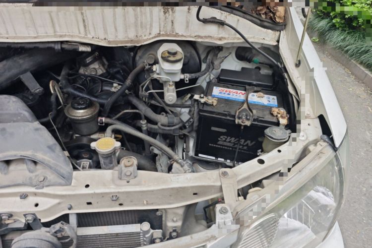 Used Jinbei Express 2019 2.0L Standard Version China VI 1TZS Engine Bay Left