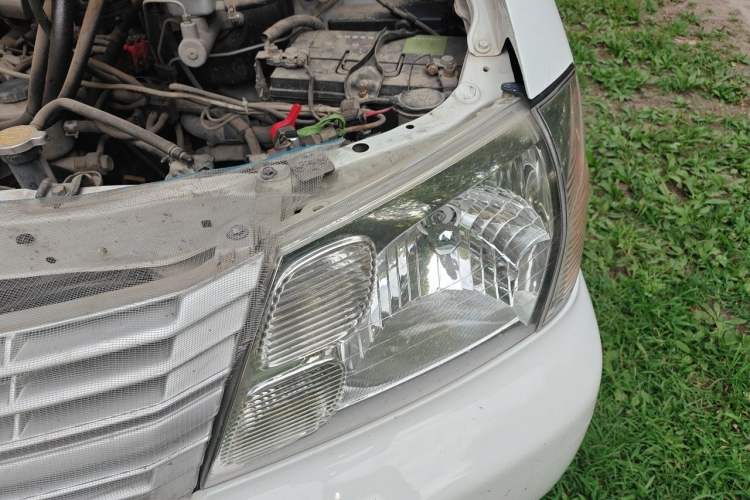Used Jinbei Express 2019 2.0L Luxury Version China VI 1TZS Engine Bay Left
