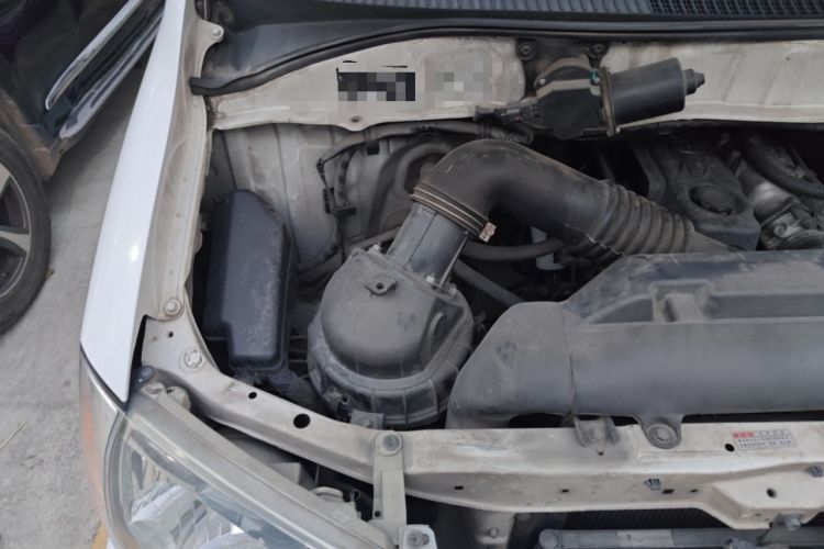 Used Jinbei Express 2019 2.0L Standard Version China VI 1TZS Engine Bay Right