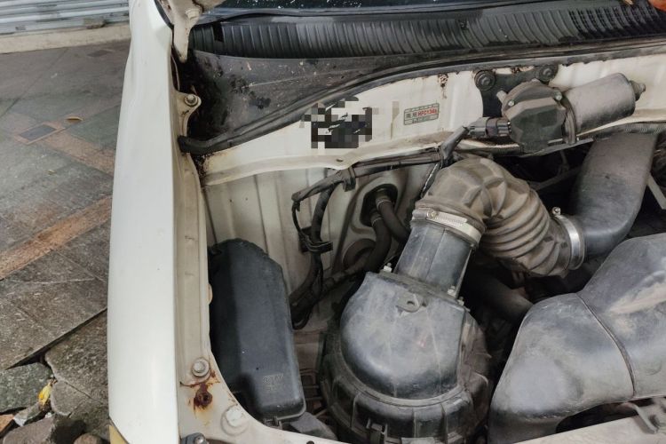 Used Jinbei Express 2019 2.0L Standard Version China VI 1TZS Engine Bay Right