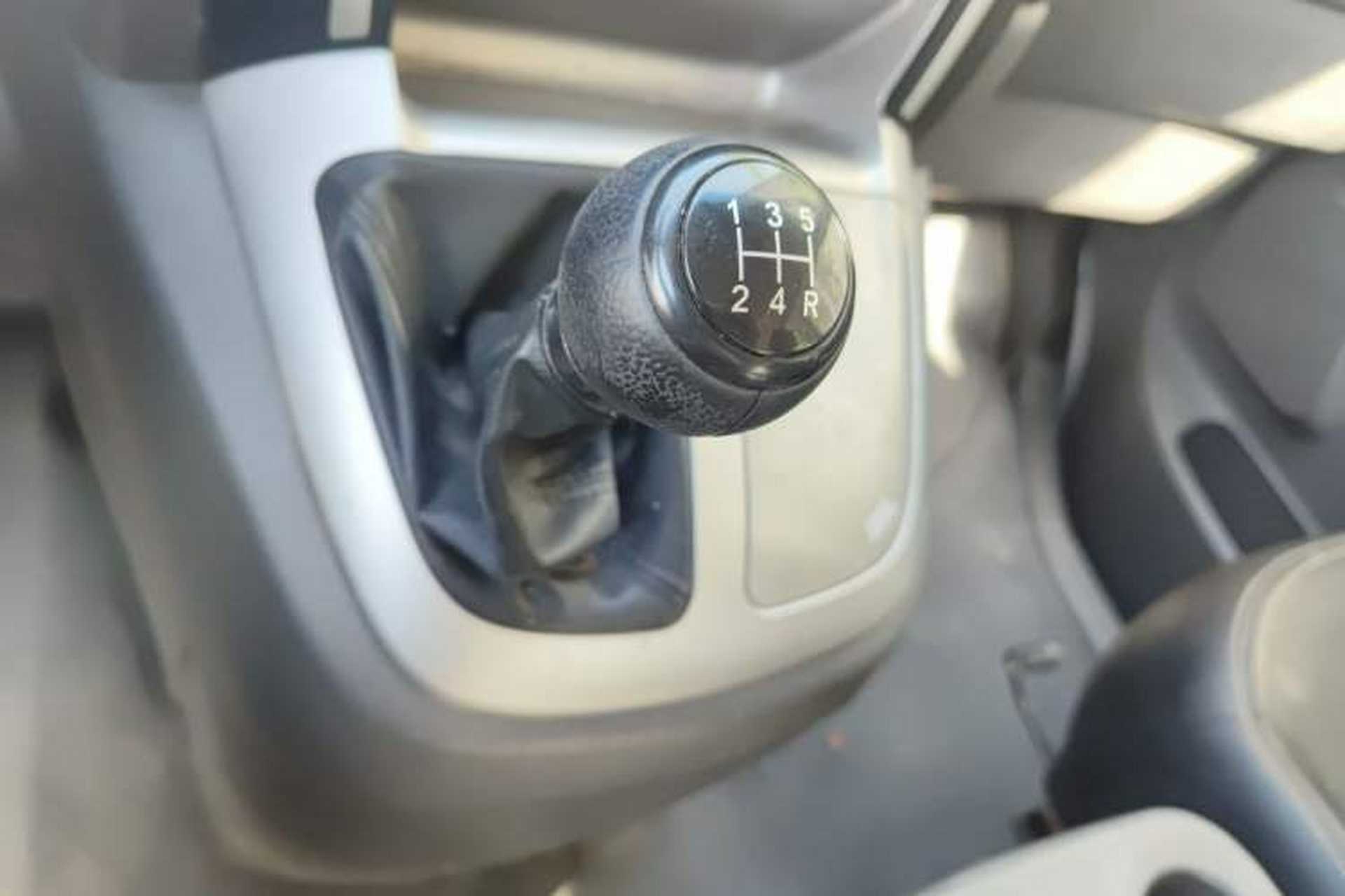 Used Jinbei Express 2019 2.0L Standard Version China VI 1TZS Gear Lever