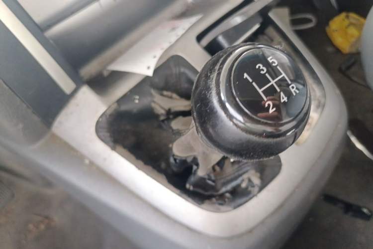 Used Jinbei Express 2019 2.0L Standard Version China VI 1TZS Gear Lever