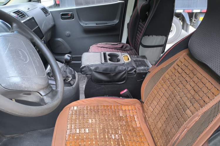 Used Jinbei Express 2019 2.0L Standard Version China VI 1TZS Left Front Seat