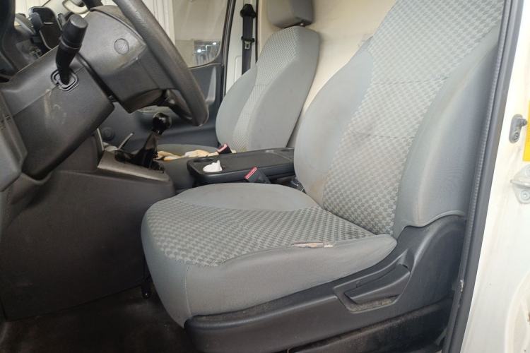 Used Jinbei Express 2019 2.0L Standard Version China VI 1TZS Left Front Seat