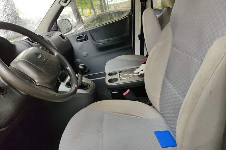Used Jinbei Express 2019 2.0L Standard Version China VI 1TZS Left Front Seat