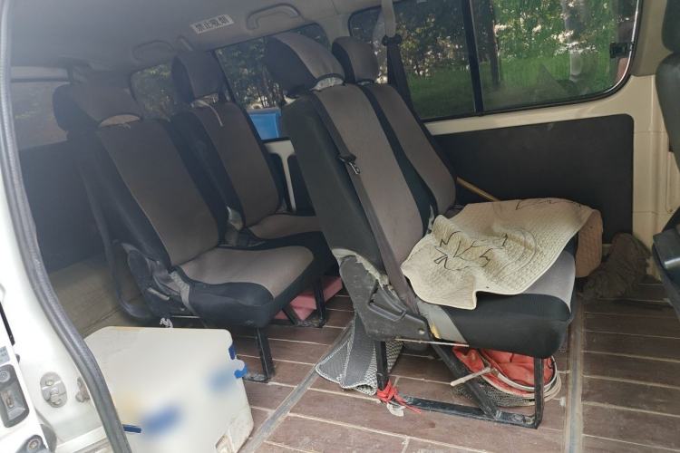 Used Jinbei Express 2019 2.0L Luxury Version China VI 1TZS Left Rear Seat