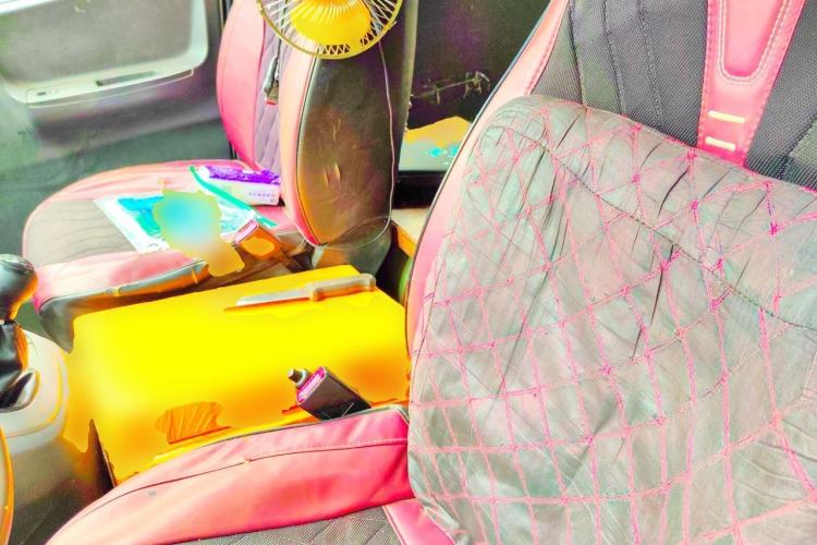 Used Jinbei Express 2019 2.0L Standard Version China VI 1TZS Left Rear Seat