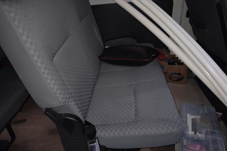 Used Jinbei Express 2019 2.0L Standard Version China VI 1TZS Left Rear Seat
