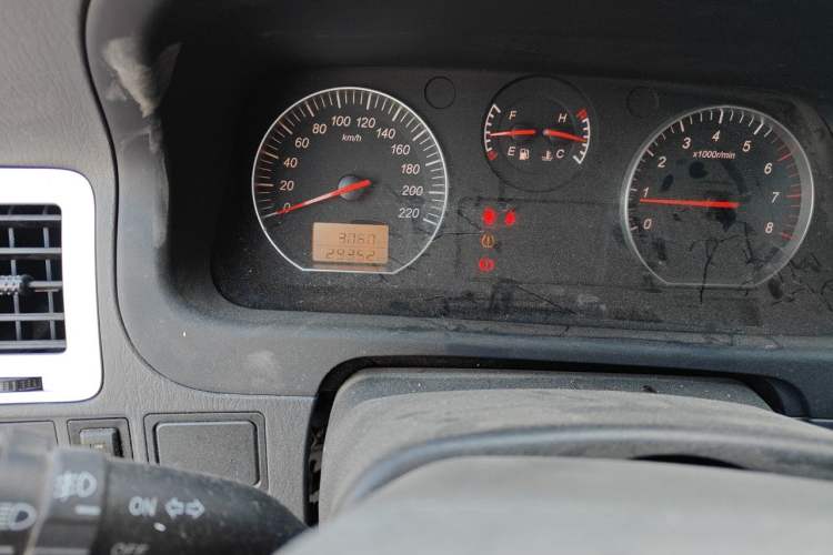 Used Jinbei Express 2019 2.0L Standard Version China VI 1TZS Odometer Close Up