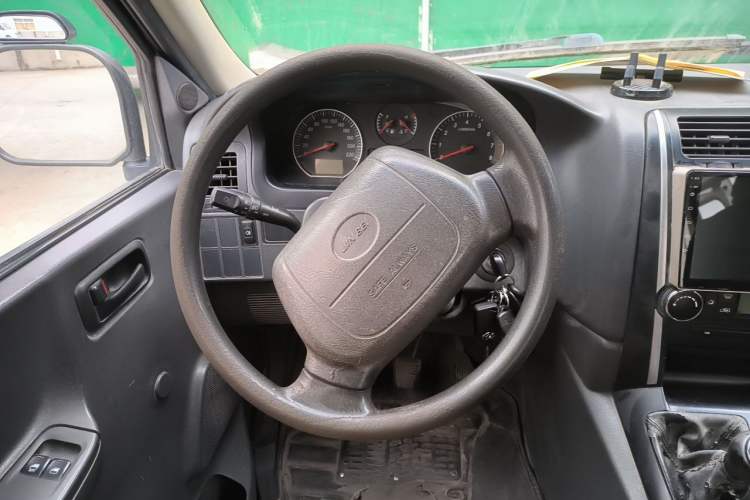 Used Jinbei Express 2019 2.0L Standard Version China VI 1TZS Steering Wheel