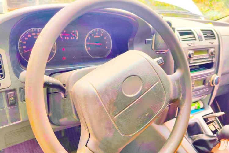 Used Jinbei Express 2019 2.0L Standard Version China VI 1TZS Steering Wheel