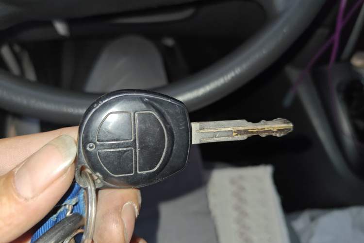 Used Jinbei Express 2019 2.0L Standard Version China VI 1TZS Vehicle Key