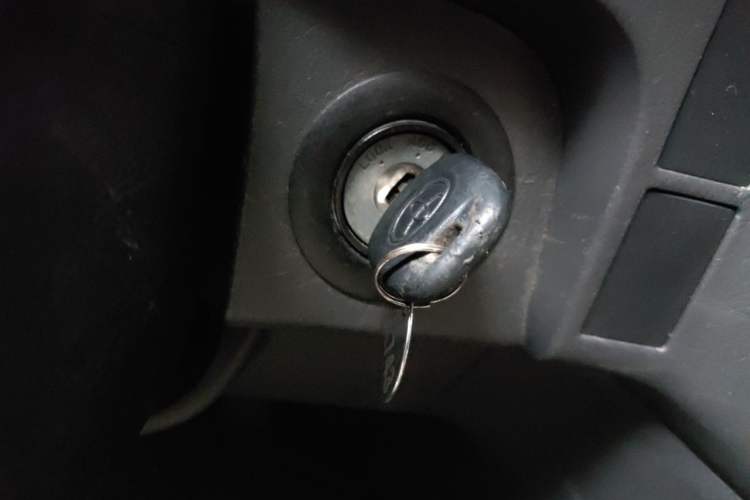 Used Jinbei Express 2019 2.0L Standard Version China VI 1TZS Vehicle Key