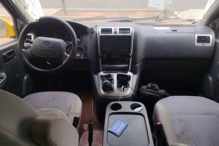 Used Jinbei Express 2019 2.0L Standard Version China VI 1TZS Center Console
