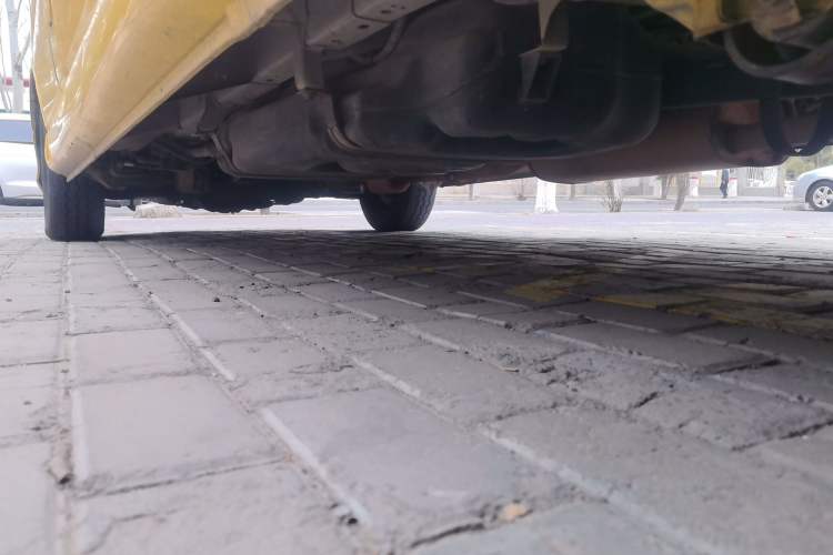 Used Jinbei Express 2019 2.0L Standard Version China VI 1TZS Chassis Rear Left
