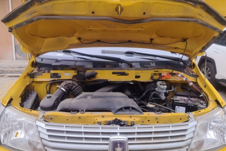 Used Jinbei Express 2019 2.0L Standard Version China VI 1TZS Engine Bay