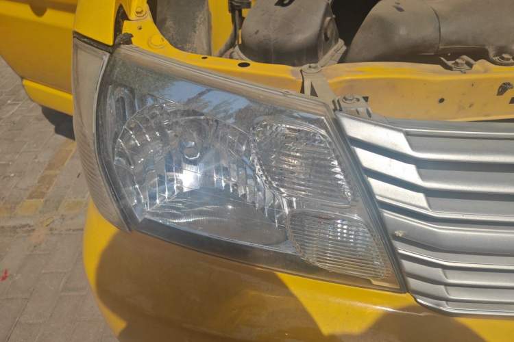 Used Jinbei Express 2019 2.0L Standard Version China VI 1TZS Right Front Headlight
