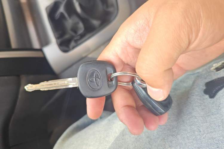Used Jinbei Express 2019 2.0L Standard Version China VI 1TZS Vehicle Key