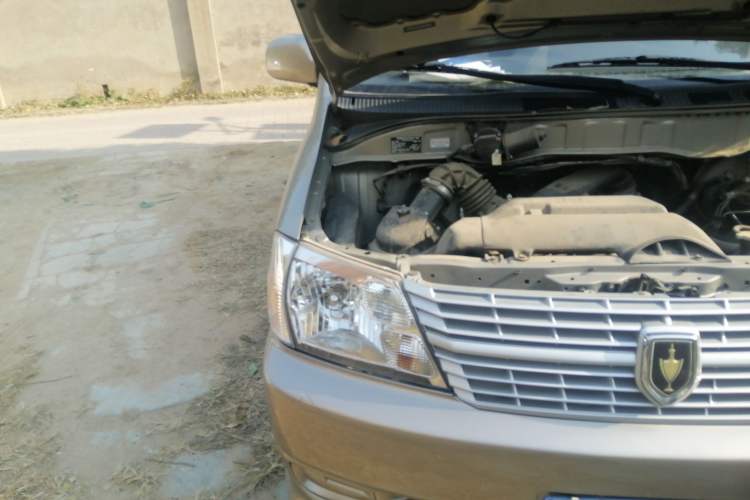 Used Jinbei Express 2020 2.0L Upgraded Version China VI Standard 6-Seater 1TZS Engine Bay Right