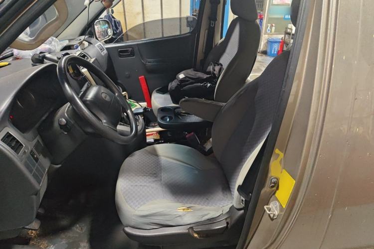 Used Jinbei Express 2020 2.0L Upgraded Version China VI Standard 6-Seater 1TZS Left Front Seat
