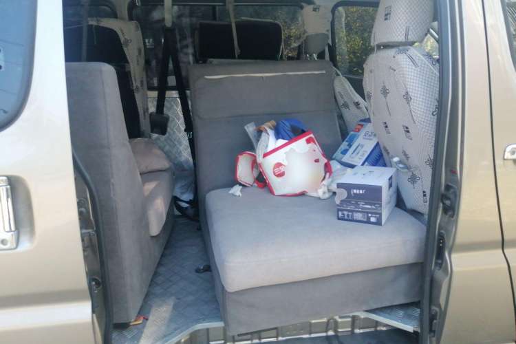 Used Jinbei Express 2020 2.0L Upgraded Version China VI Standard 6-Seater 1TZS Left Rear Seat