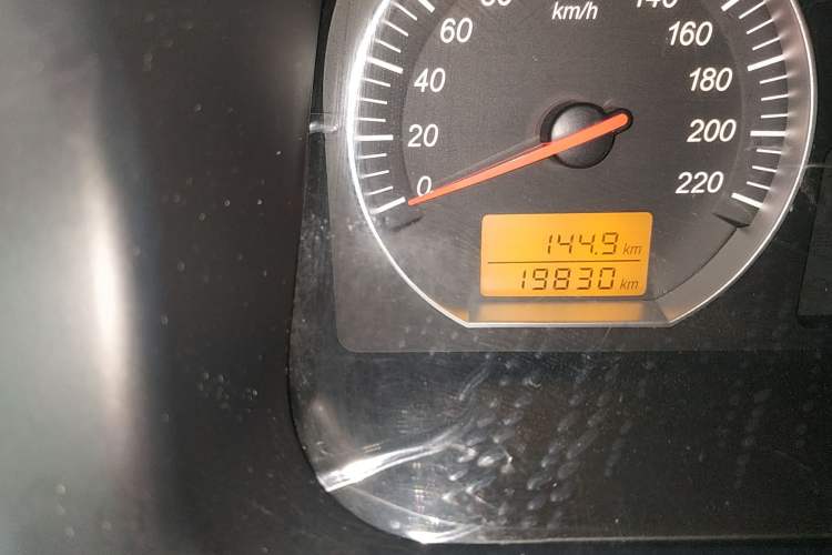 Used Jinbei Express 2020 2.0L Upgraded Version China VI Standard Luxury 9-Seater 1TZS Odometer Close Up