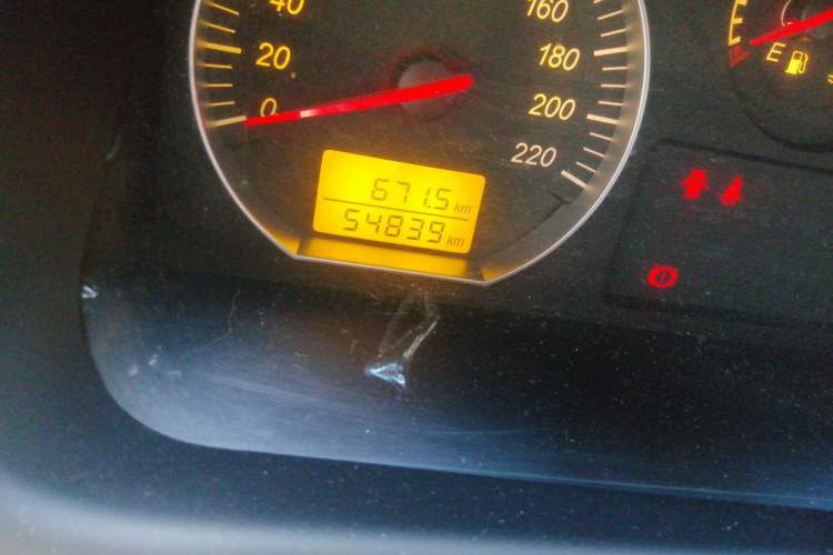 Used Jinbei Express 2020 2.0L Upgraded Version China VI Standard 6-Seater 1TZS Odometer Close Up