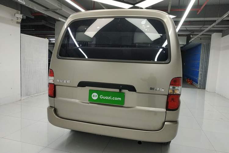 Used Jinbei Express 2020 2.0L Upgraded Version China VI Standard Luxury 9-Seater 1TZS Rear