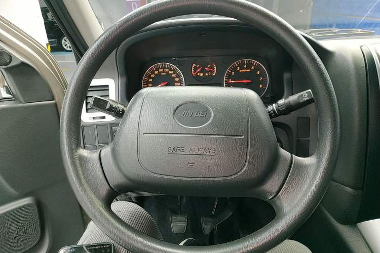 Used Jinbei Express 2020 2.0L Upgraded Version China VI Standard Luxury 9-Seater 1TZS Steering Wheel