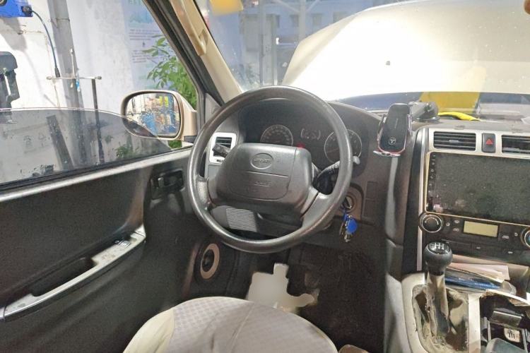 Used Jinbei Express 2020 2.0L Upgraded Version China VI Standard 6-Seater 1TZS Steering Wheel