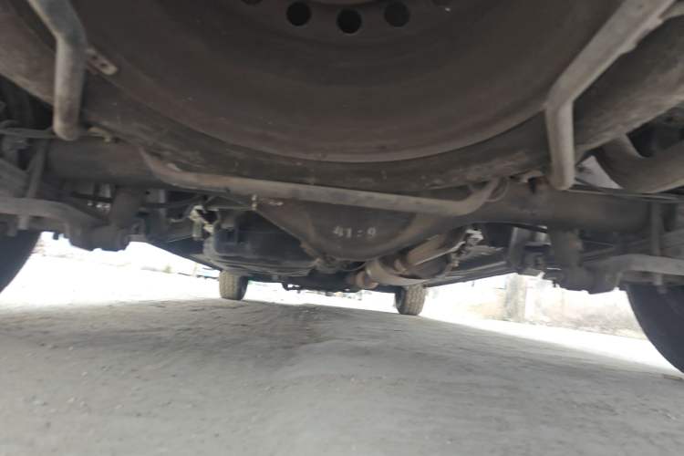 Used Jinbei Express 2020 2.0L Upgraded Version China VI Standard 6-Seater 1TZS Chassis Rear