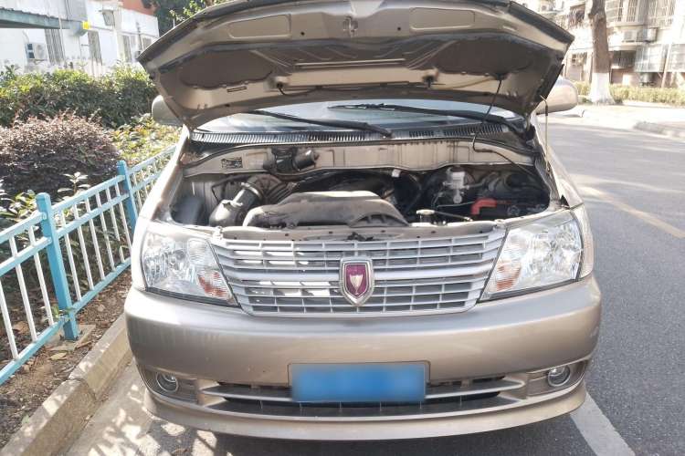 Used Jinbei Express 2020 2.0L Upgraded Version China VI Standard Luxury 9-Seater 1TZS Engine Bay