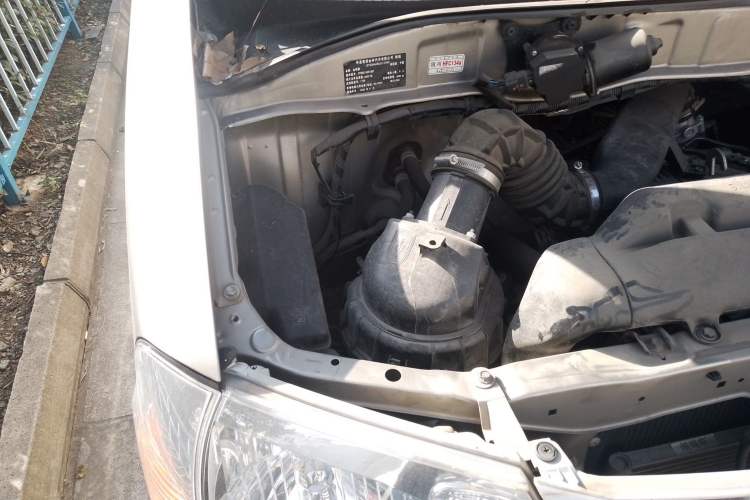 Used Jinbei Express 2020 2.0L Upgraded Version China VI Standard Luxury 9-Seater 1TZS Engine Bay Right