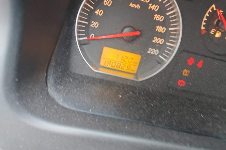 Used Jinbei Express 2020 2.0L Upgraded Version China VI Standard 6-Seater 1TZS Odometer Close Up