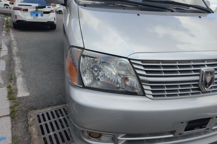 Used Jinbei Express 2020 2.0L Upgraded National V Luxury 9-Seater V19 Right Front Headlight