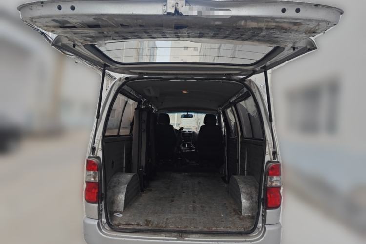 Used Jinbei Express 2020 2.0L Upgraded Version China VI Standard 6-Seater 1TZS Trunk