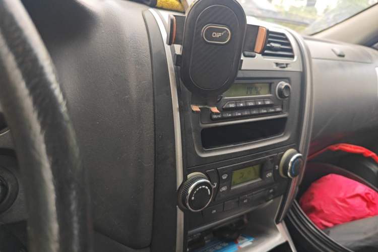 Used Jinbei Express 2020 2.0L China VI Standard Economy 6-Seater G6P-5 1TZS Audio And AC Panel