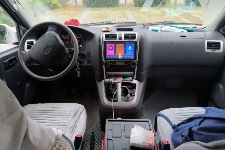 Used Jinbei Express 2020 2.0L Upgraded Version China VI Standard 6-Seater 1TZS Center Console