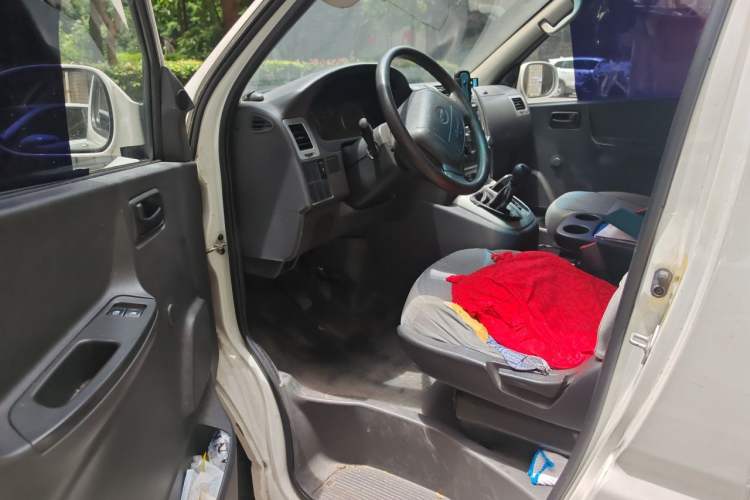 Used Jinbei Express 2020 2.0L Upgraded Version China VI Standard 6-Seater 1TZS Driver Seat