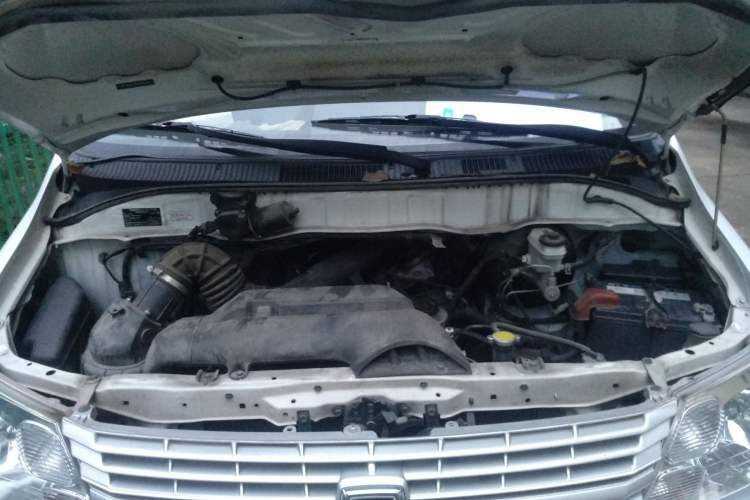 Used Jinbei Express 2020 2.0L Upgraded Version China VI Standard 6-Seater 1TZS Engine Bay