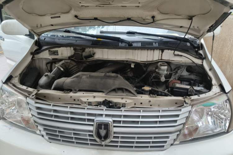 Used Jinbei Express 2020 2.0L Upgraded Version China VI Standard 6-Seater 1TZS Engine Bay