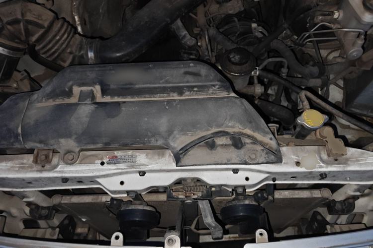 Used Jinbei Express  Engine Bay