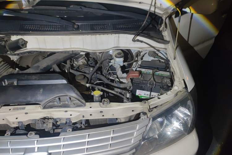 Used Jinbei Express 2020 2.0L Upgraded Version China VI Standard 6-Seater 1TZS Engine Bay Left